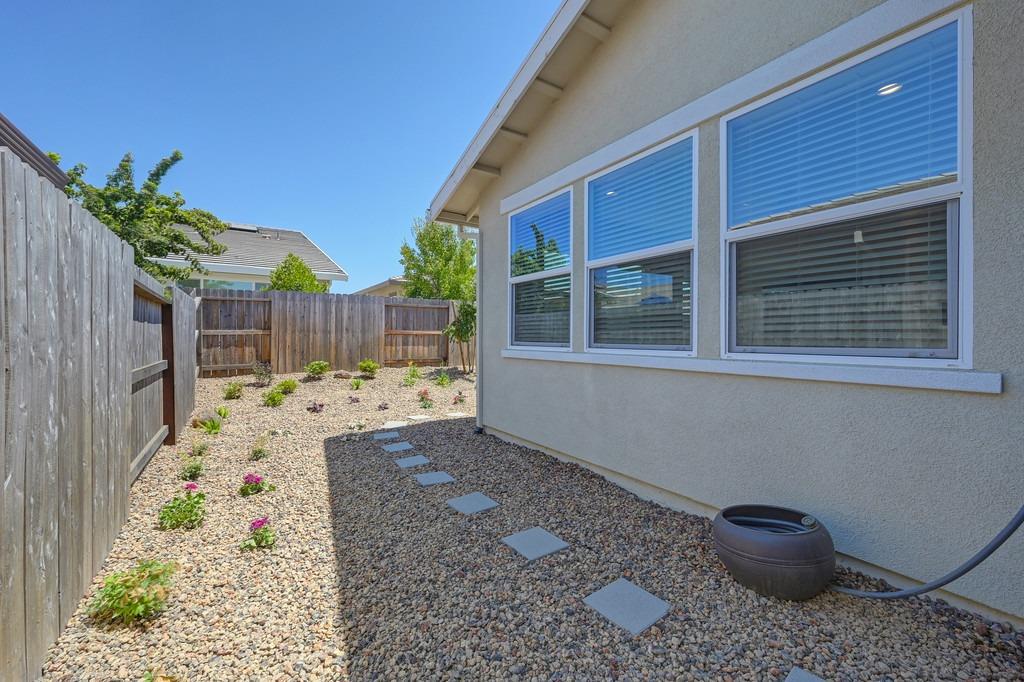 Detail Gallery Image 46 of 65 For 7024 Starburst Ln, Roseville,  CA 95747 - 2 Beds | 2 Baths