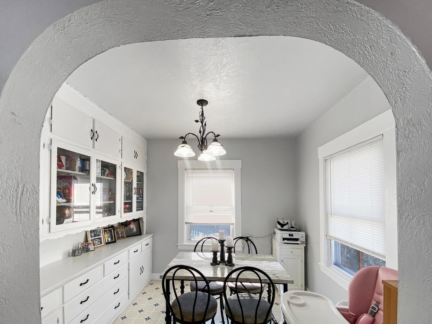 Detail Gallery Image 9 of 78 For 403 Bright Ave, Jackson,  CA 95642 - 4 Beds | 2 Baths