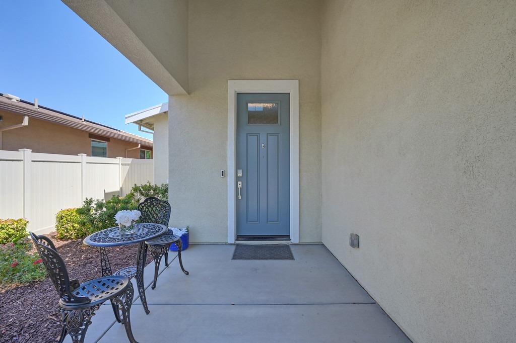 Detail Gallery Image 5 of 65 For 7024 Starburst Ln, Roseville,  CA 95747 - 2 Beds | 2 Baths