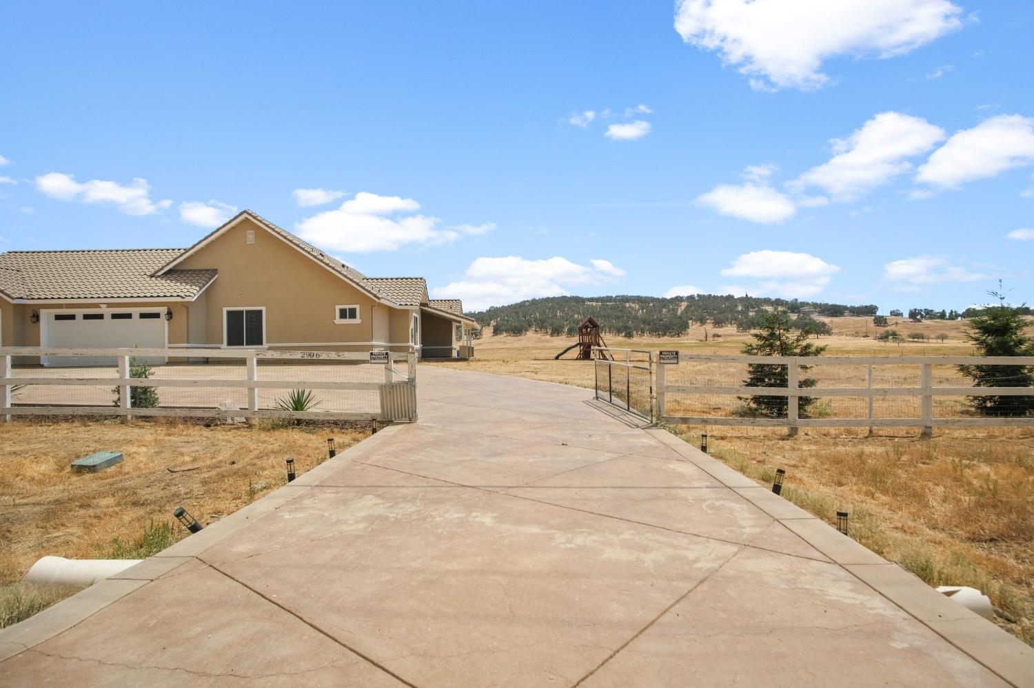 Detail Gallery Image 6 of 92 For 2906 Ranchito, La Grange,  CA 95329 - 3 Beds | 2/1 Baths