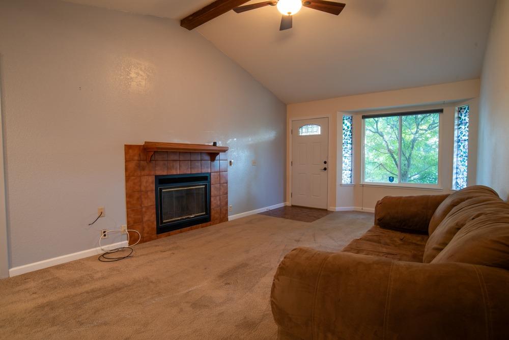 Detail Gallery Image 4 of 58 For 3497 Humphrey Rd, Loomis,  CA 95650 - 3 Beds | 2 Baths