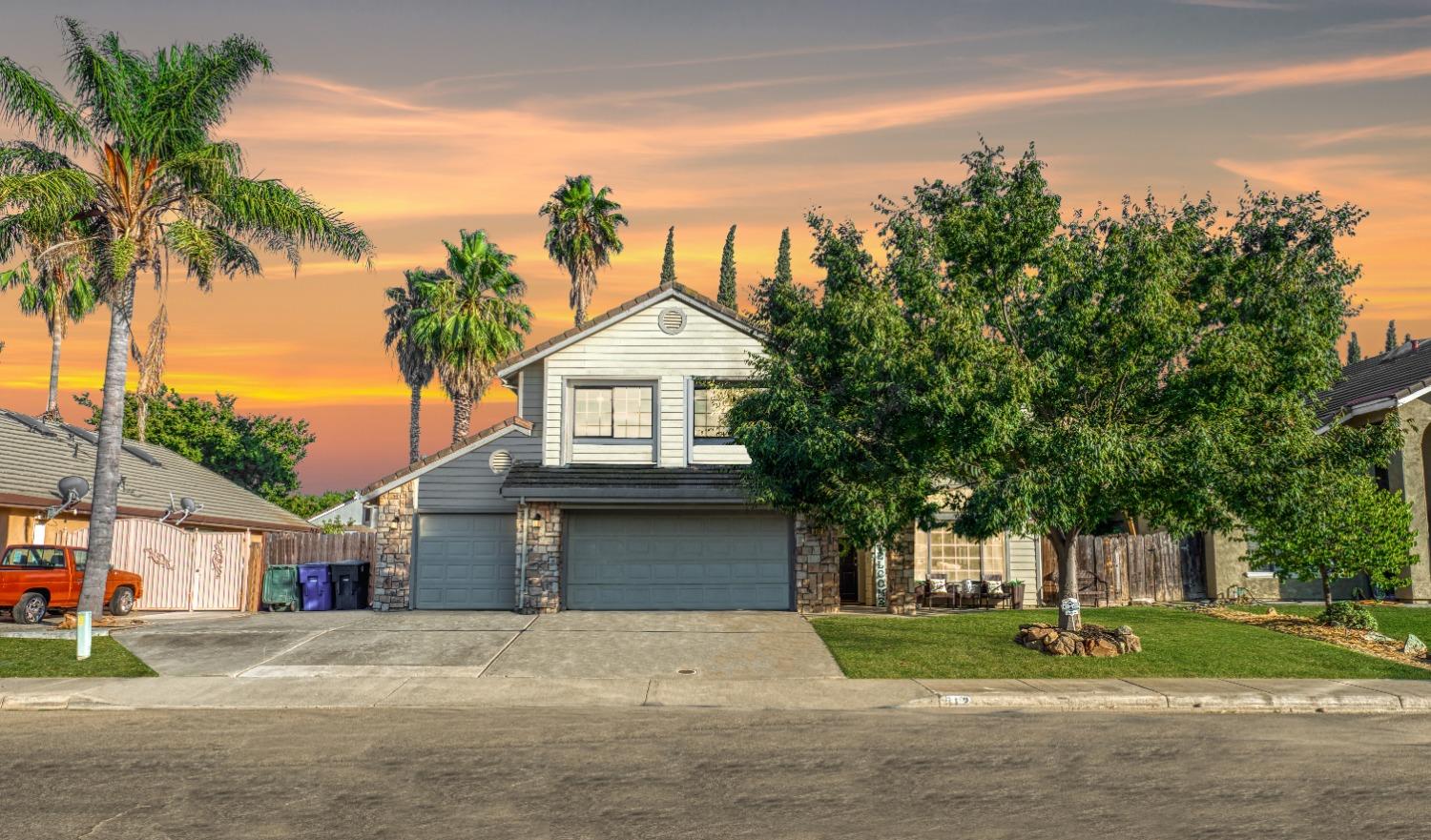 Detail Gallery Image 1 of 1 For 512 Berlin Way, Patterson,  CA 95363 - 4 Beds | 3 Baths