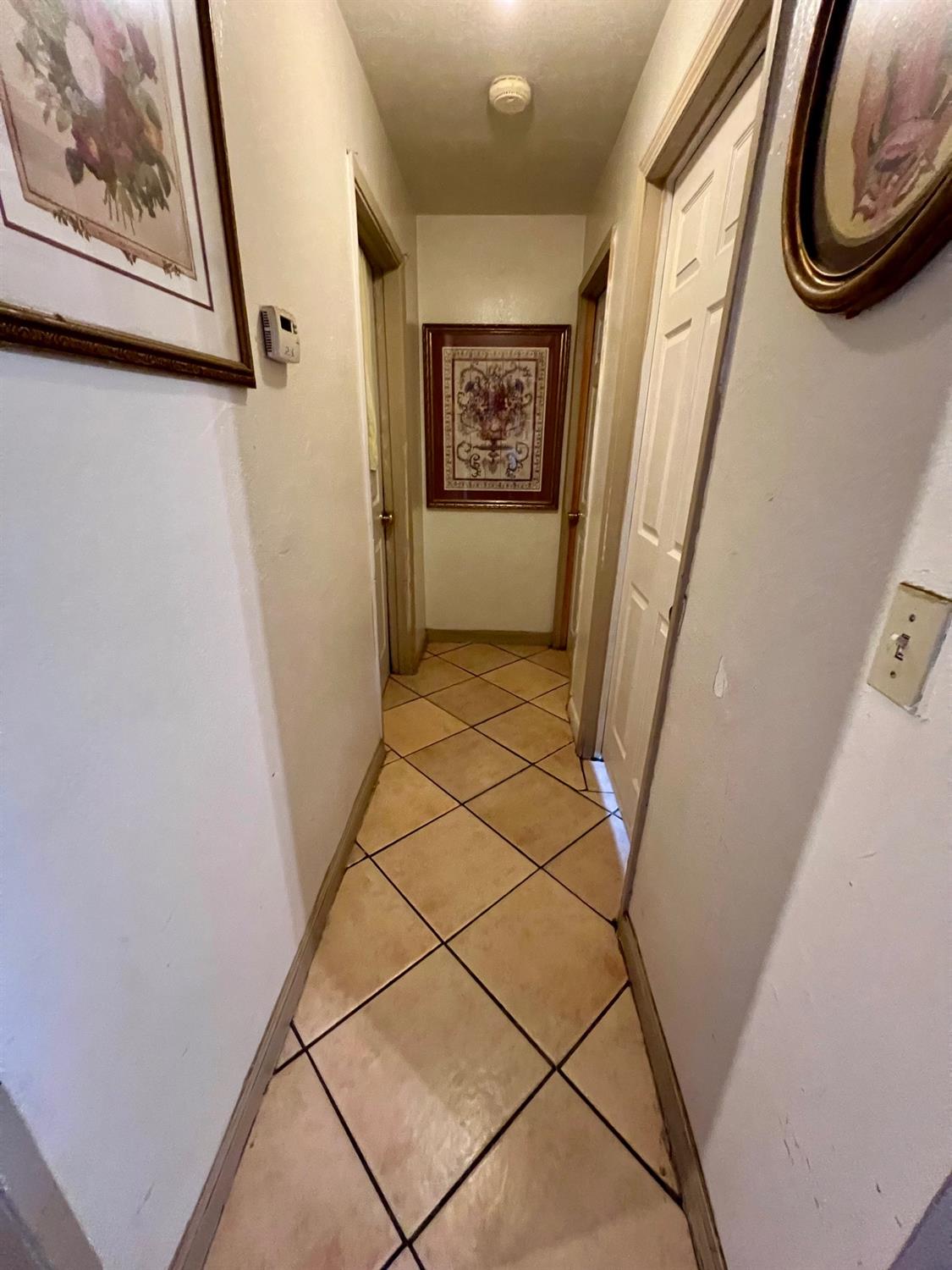 Detail Gallery Image 7 of 9 For 1708 Midway Ave, Modesto,  CA 95358 - 2 Beds | 1 Baths