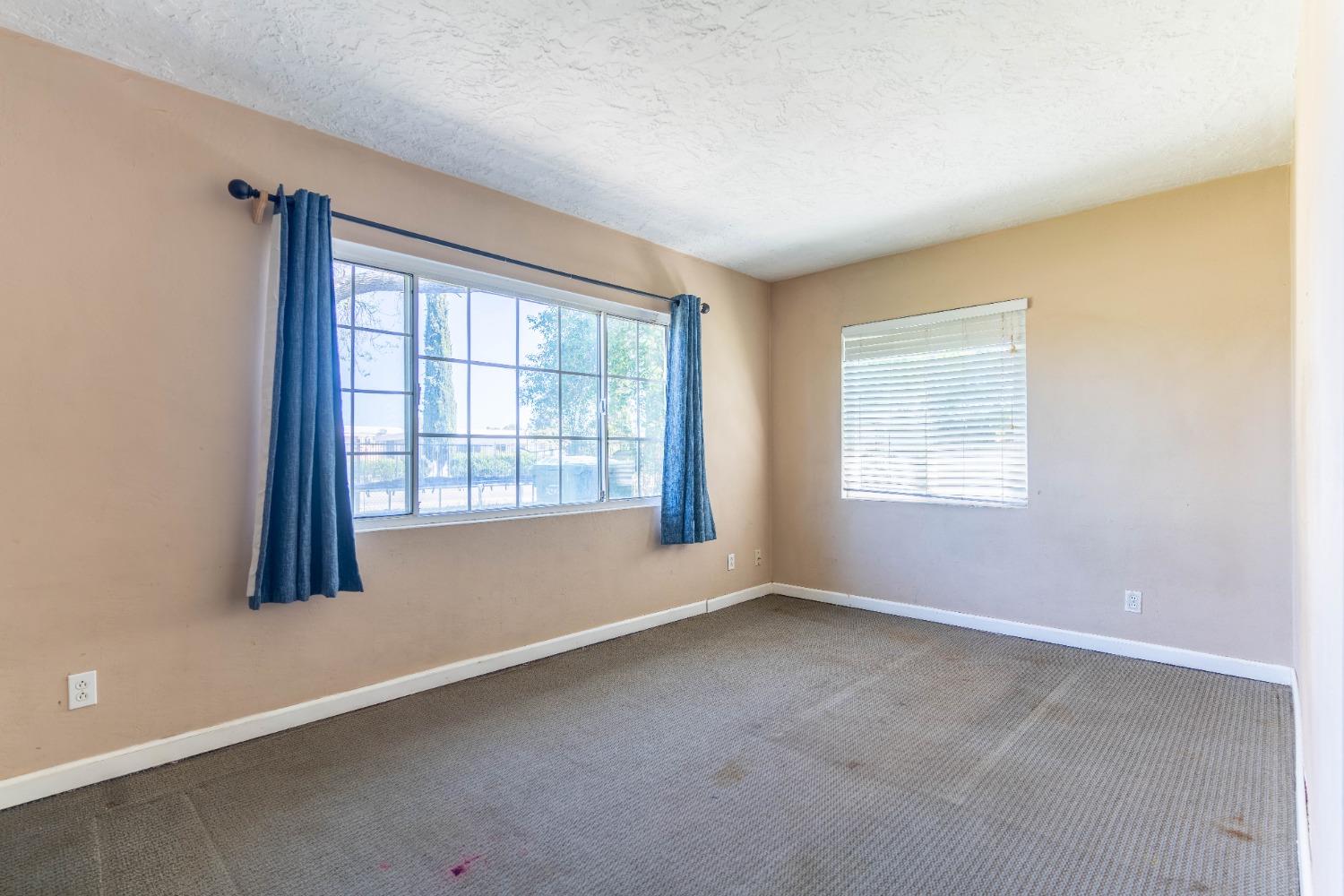 Detail Gallery Image 20 of 31 For 6324 Orange Ave, Sacramento,  CA 95823 - 2 Beds | 2 Baths