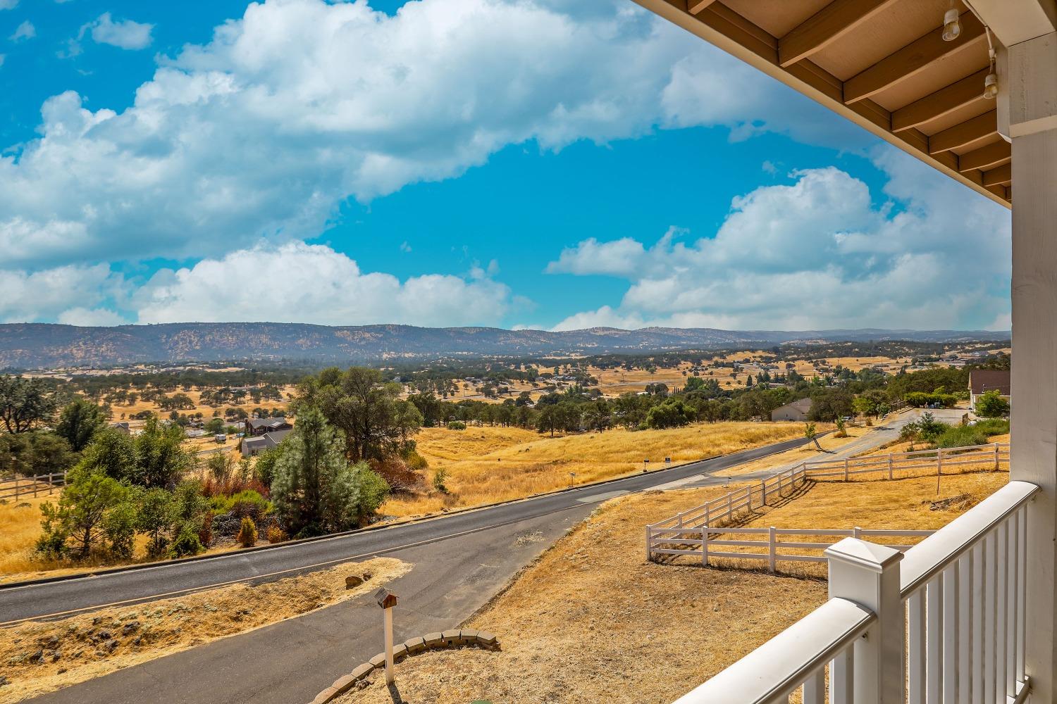 Detail Gallery Image 10 of 88 For 2279 Arrowhead St, Copperopolis,  CA 95228 - 4 Beds | 3 Baths