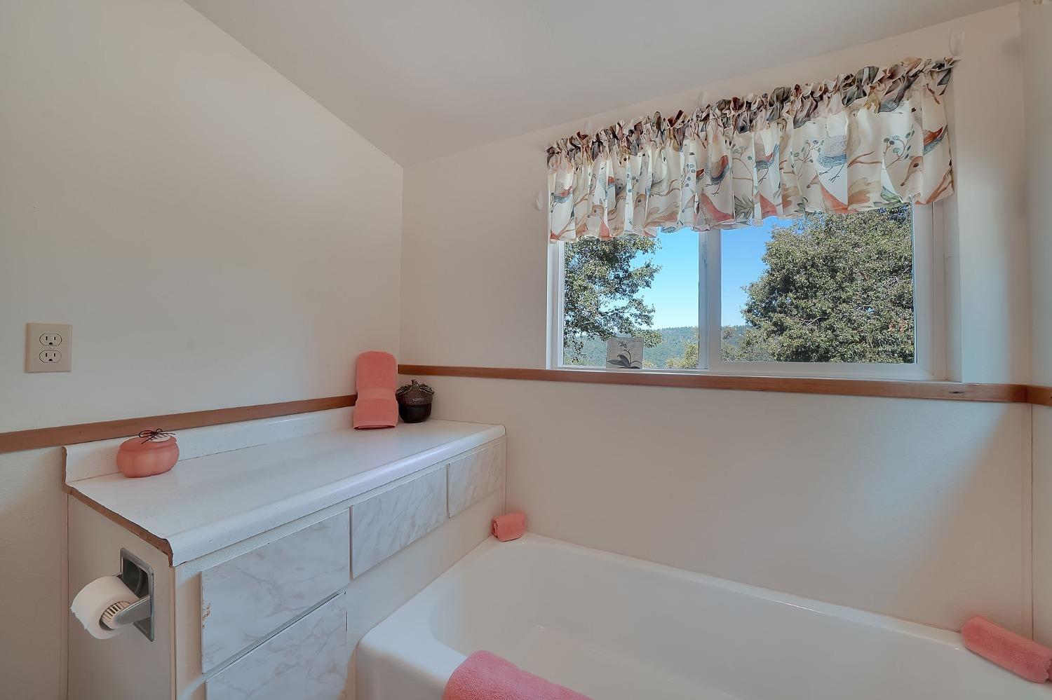 Detail Gallery Image 28 of 61 For 180 Iris Way, West Point,  CA 95255 - 2 Beds | 2 Baths