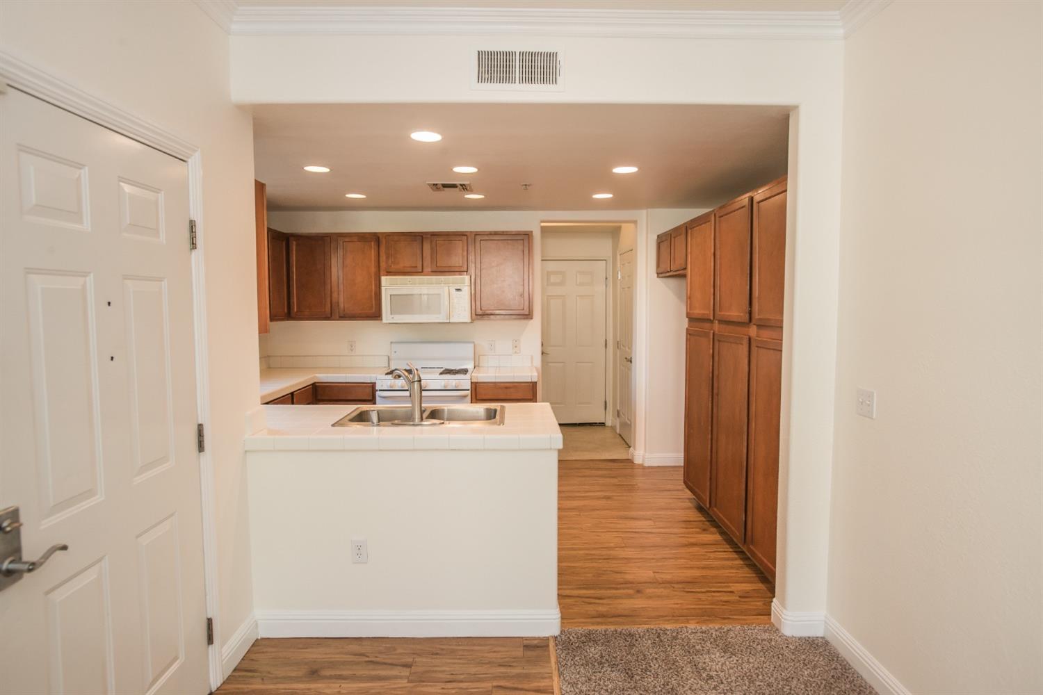 Detail Gallery Image 14 of 58 For 4800 Westlake Pkwy #410,  Sacramento,  CA 95835 - 1 Beds | 1 Baths