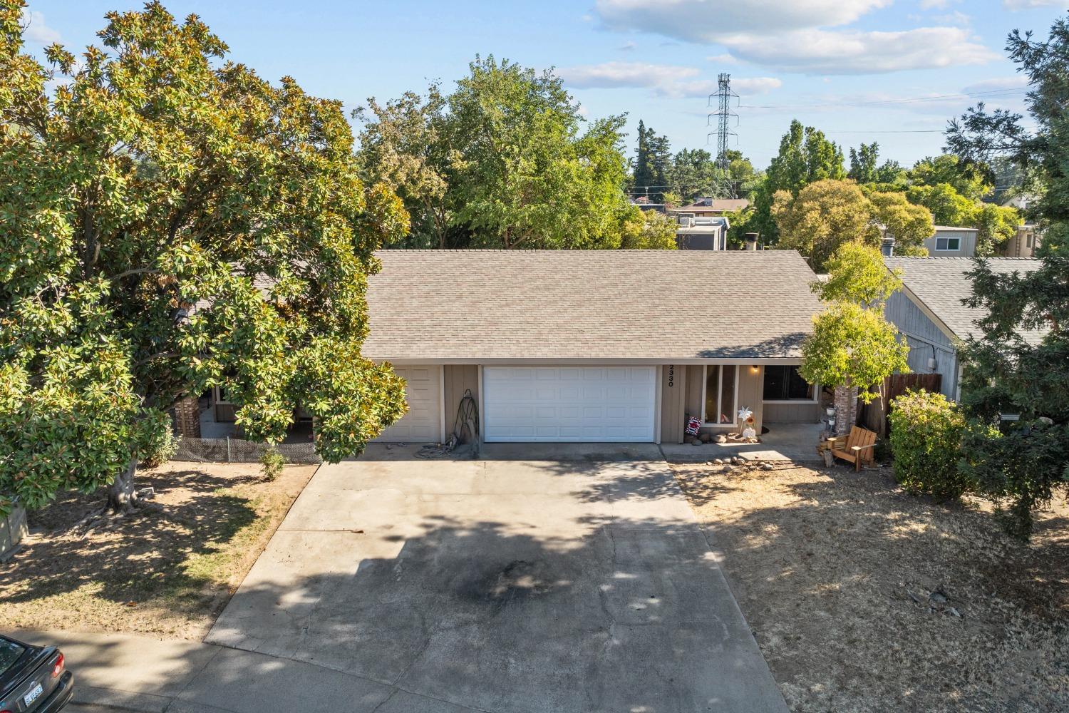 2332 Imran Drive, Sacramento, California image 2