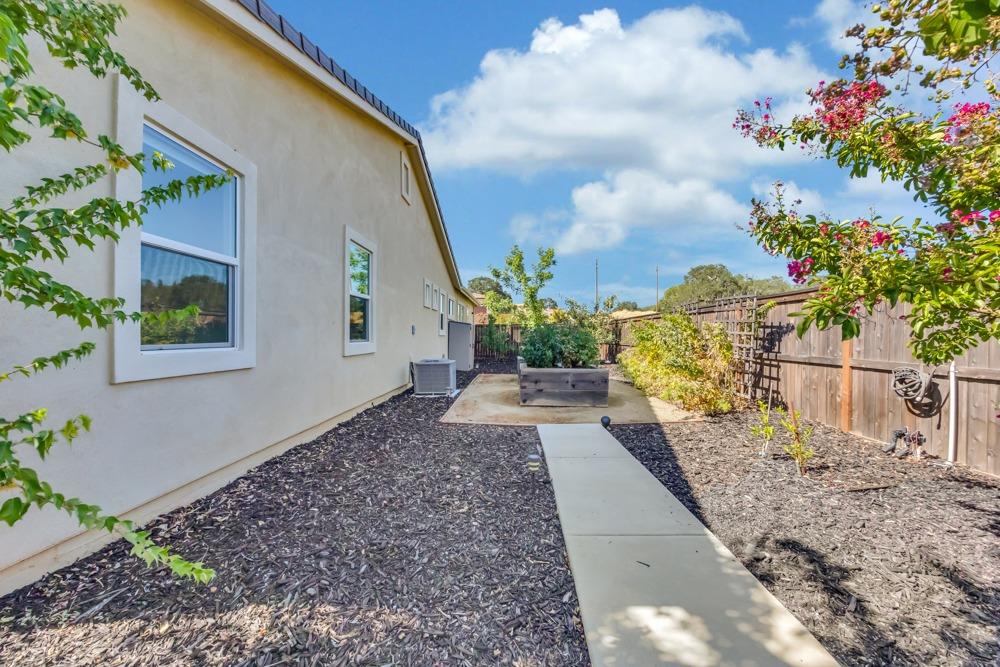 Detail Gallery Image 57 of 66 For 9614 Pamela St, El Dorado Hills,  CA 95762 - 4 Beds | 3/1 Baths