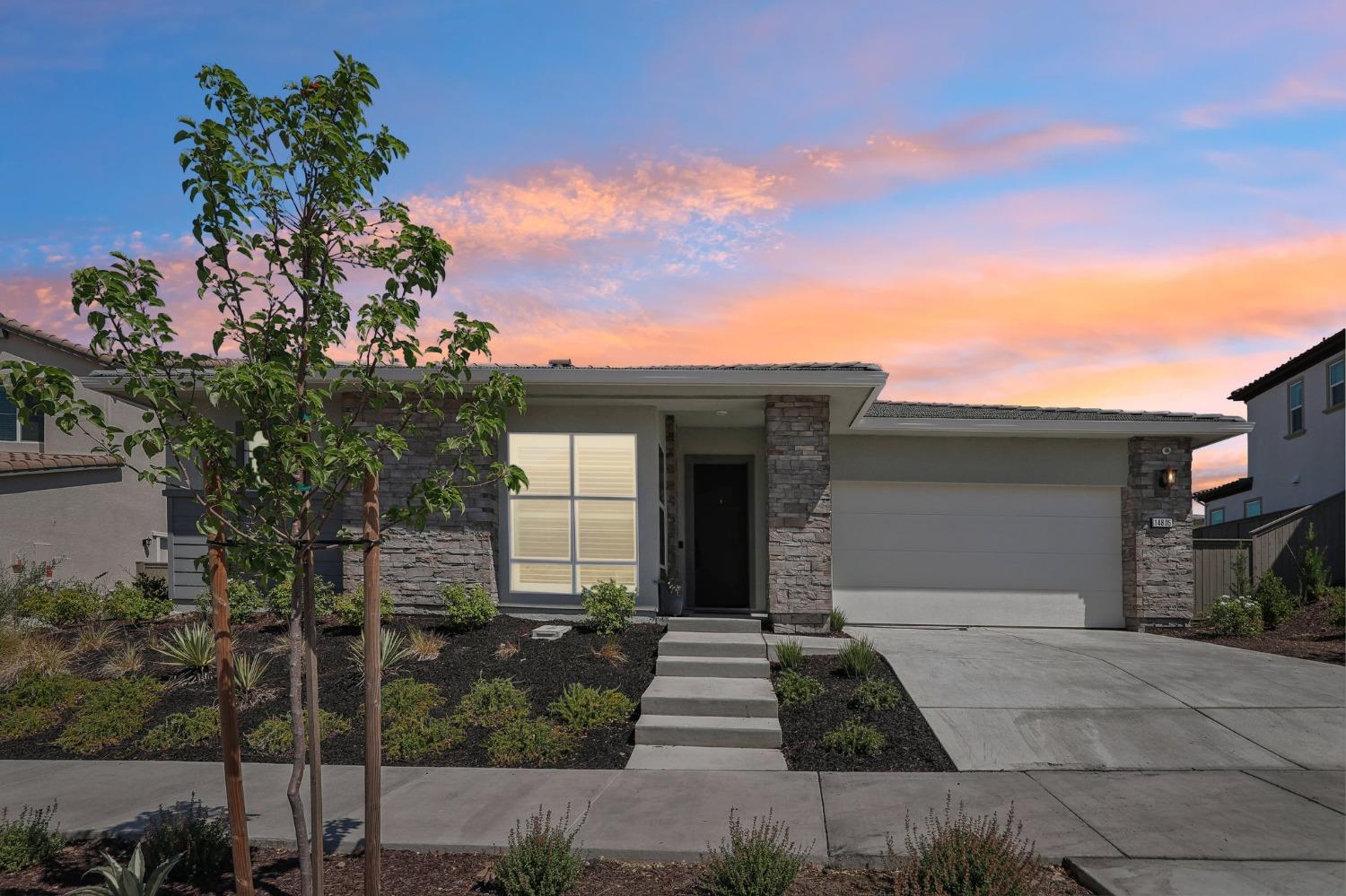 Detail Gallery Image 3 of 47 For 14805 Prairie Gold Cir, Folsom,  CA 95630 - 3 Beds | 4 Baths