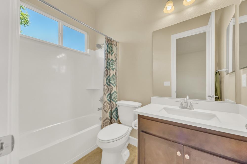 Detail Gallery Image 37 of 66 For 9614 Pamela St, El Dorado Hills,  CA 95762 - 4 Beds | 3/1 Baths