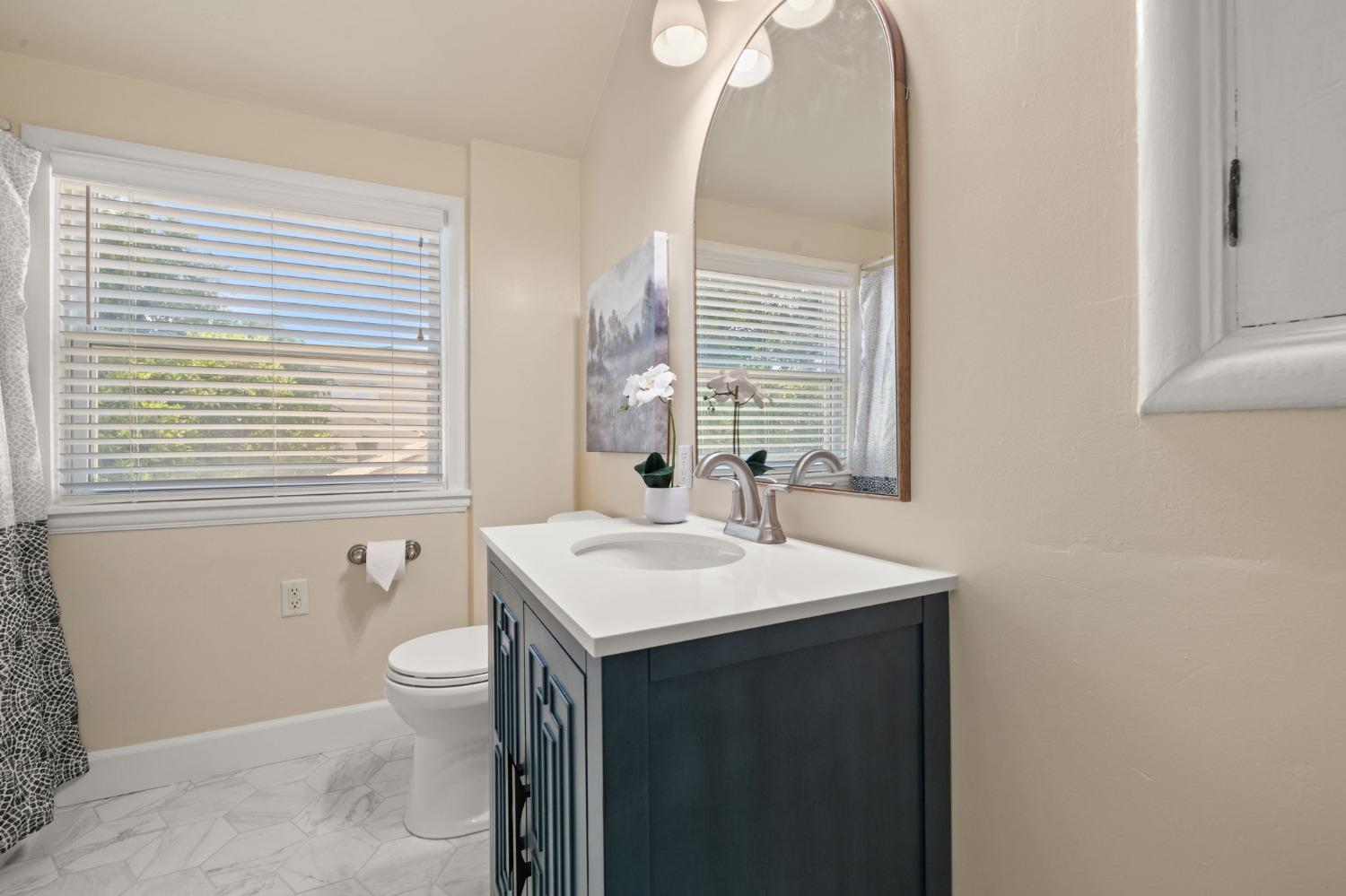 Detail Gallery Image 37 of 62 For 962 Robertson Way, Sacramento,  CA 95818 - 2 Beds | 2 Baths