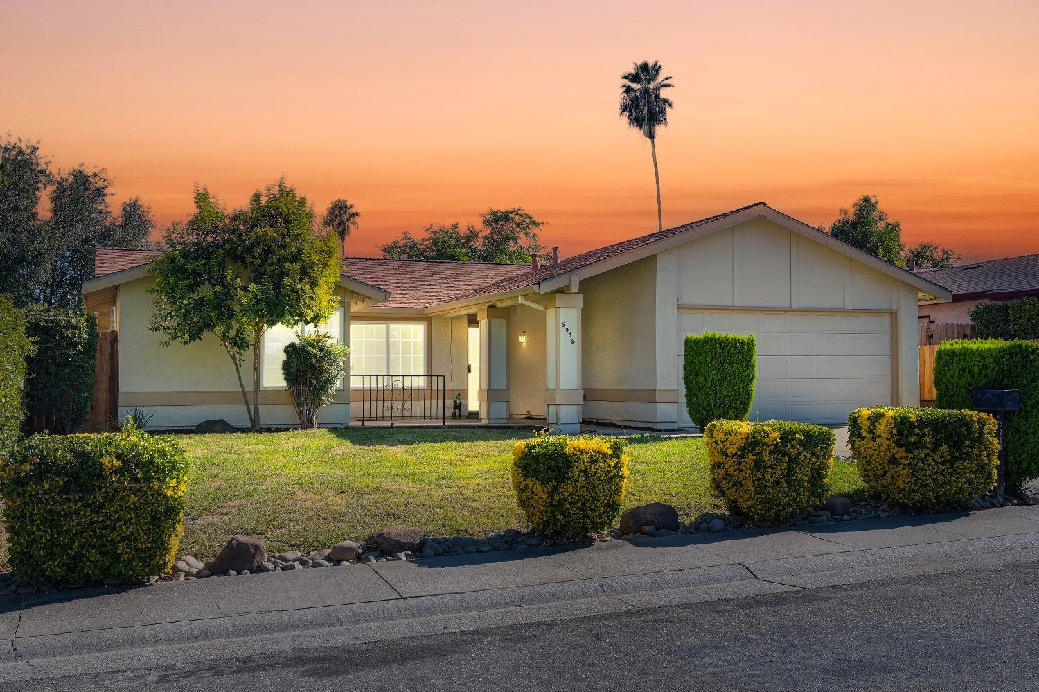 Detail Gallery Image 1 of 1 For 6416 Twin Wood Way, Citrus Heights,  CA 95621 - 4 Beds | 2 Baths