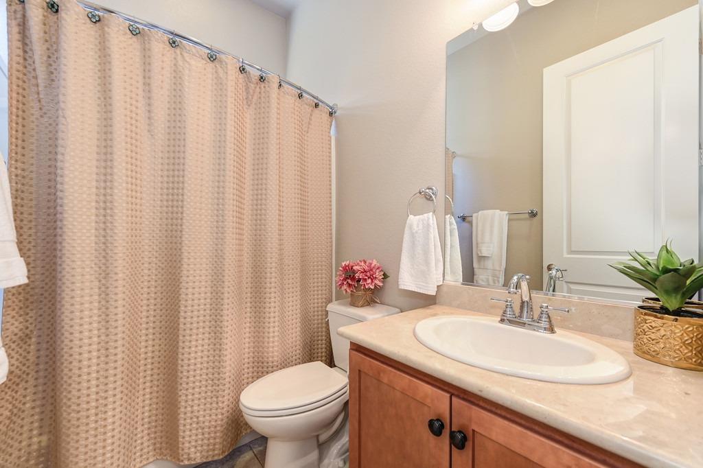 Detail Gallery Image 27 of 58 For 2144 Arlington Dr, Roseville,  CA 95747 - 3 Beds | 2 Baths