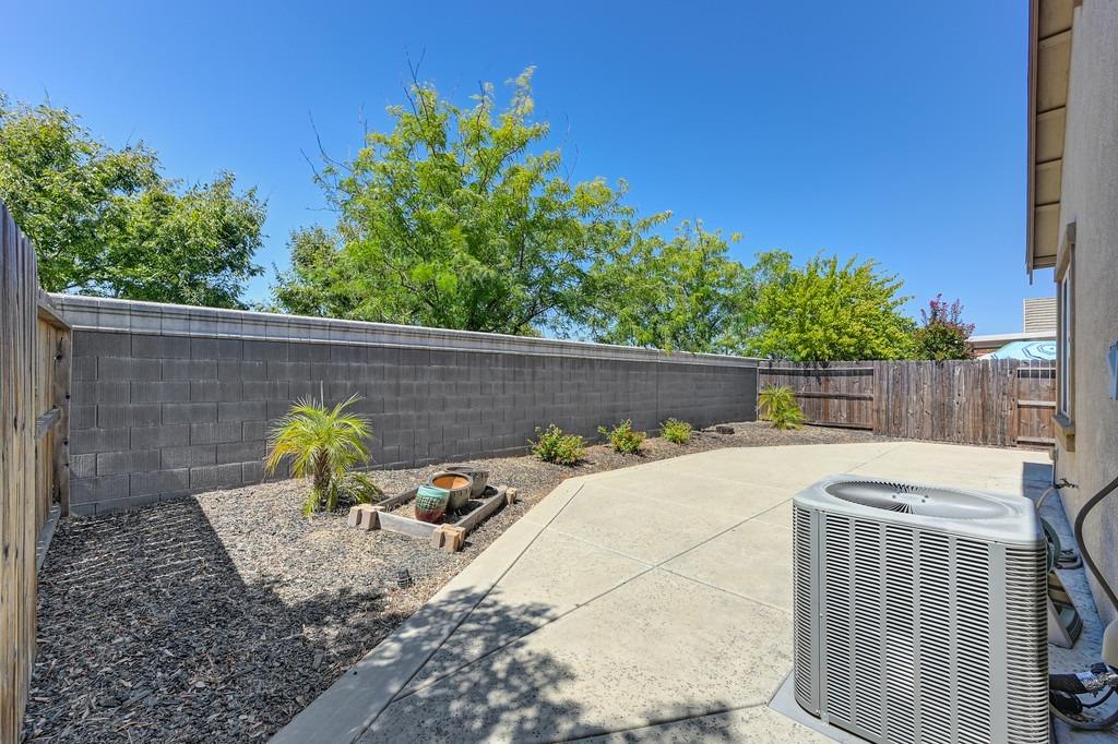 Detail Gallery Image 33 of 58 For 2144 Arlington Dr, Roseville,  CA 95747 - 3 Beds | 2 Baths