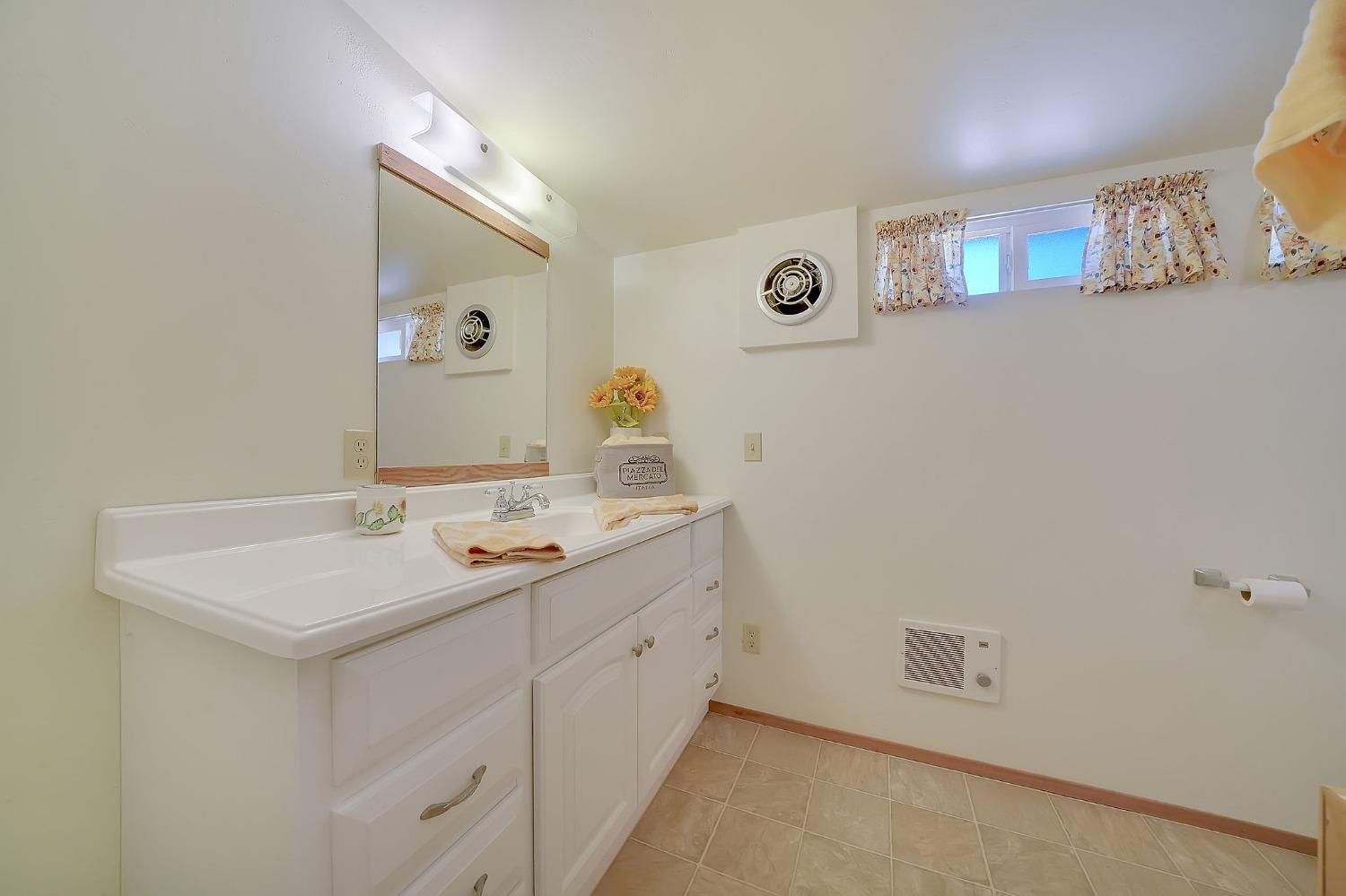 Detail Gallery Image 20 of 61 For 180 Iris Way, West Point,  CA 95255 - 2 Beds | 2 Baths