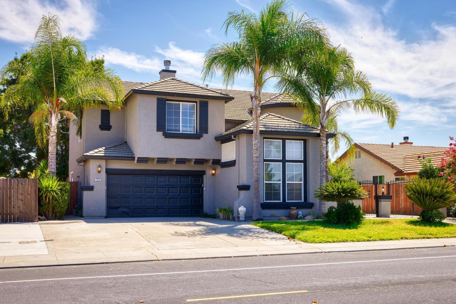 Detail Gallery Image 6 of 42 For 790 Silverado Dr, Manteca,  CA 95337 - 5 Beds | 3/1 Baths