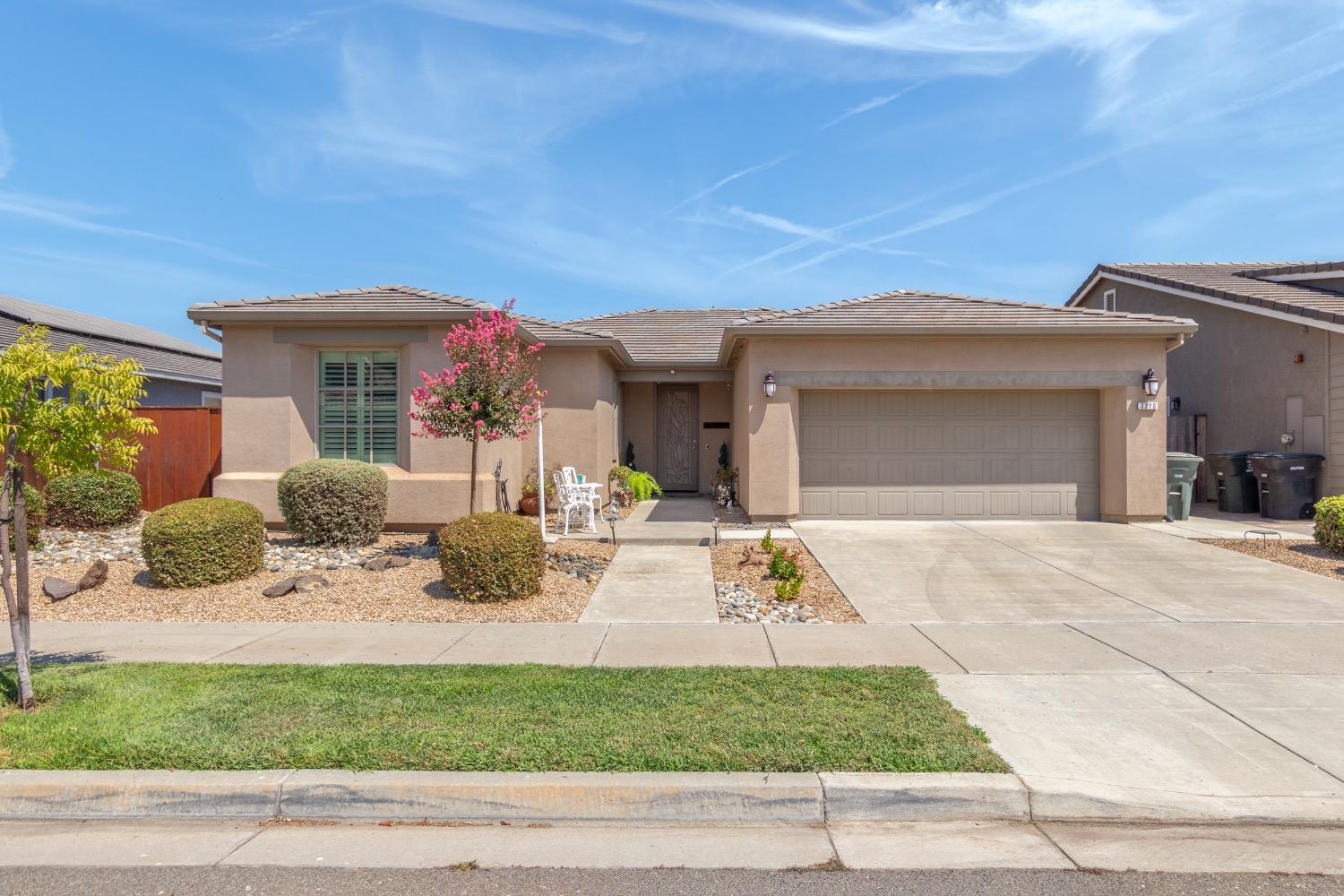 Detail Gallery Image 1 of 1 For 2370 Mustang Dr, Oakdale,  CA 95361 - 3 Beds | 2 Baths