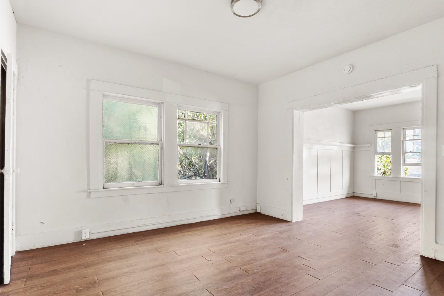Detail Gallery Image 6 of 14 For 430 E Oak St, Stockton,  CA 95202 - – Beds | – Baths