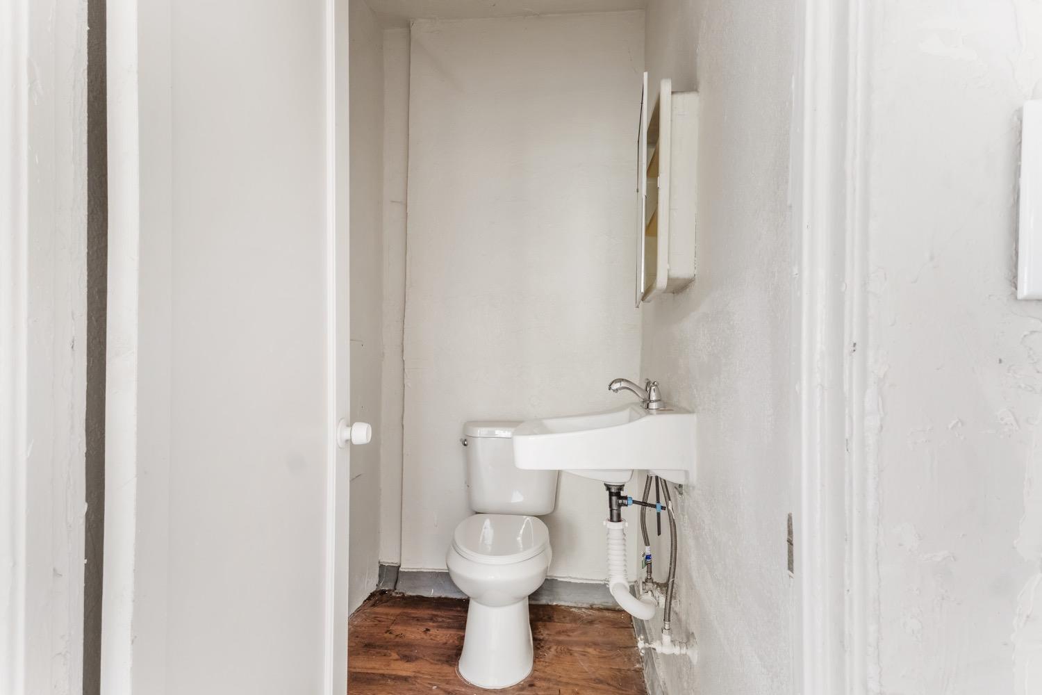 Detail Gallery Image 13 of 14 For 430 E Oak St, Stockton,  CA 95202 - – Beds | – Baths