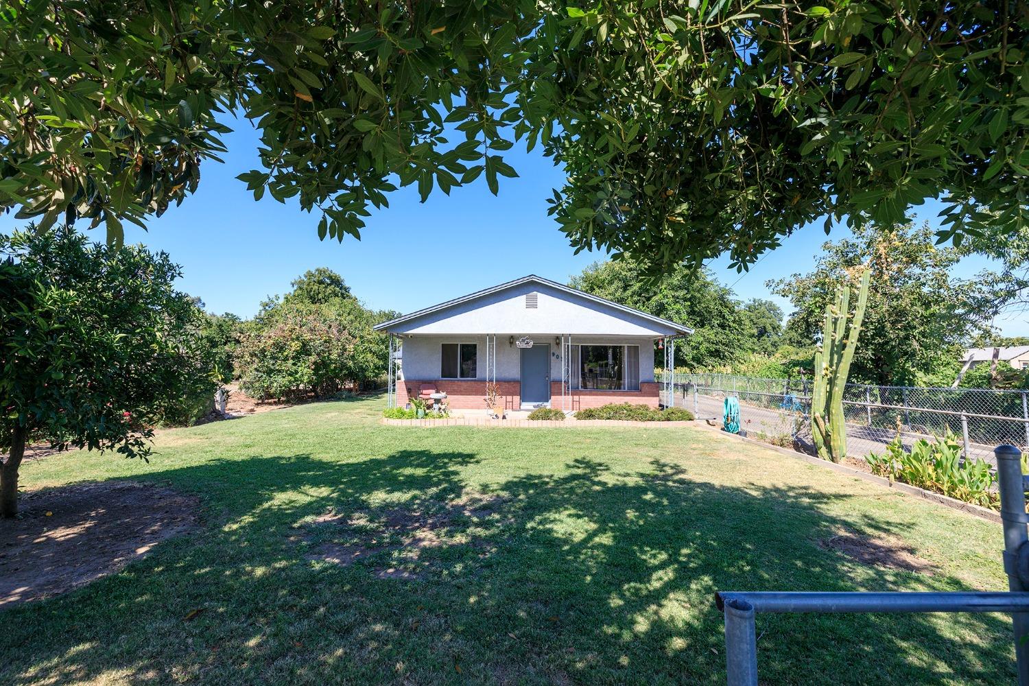 Detail Gallery Image 1 of 1 For 903 Seybold Ave, Modesto,  CA 95351 - 3 Beds | 1 Baths