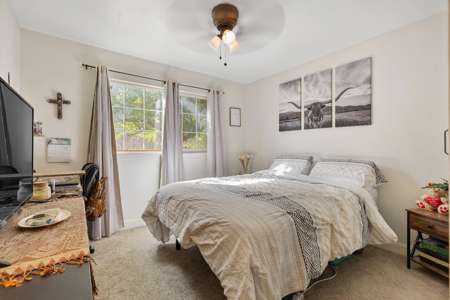 Detail Gallery Image 12 of 20 For 6678 Weatherby Way, Sacramento,  CA 95842 - 4 Beds | 2 Baths