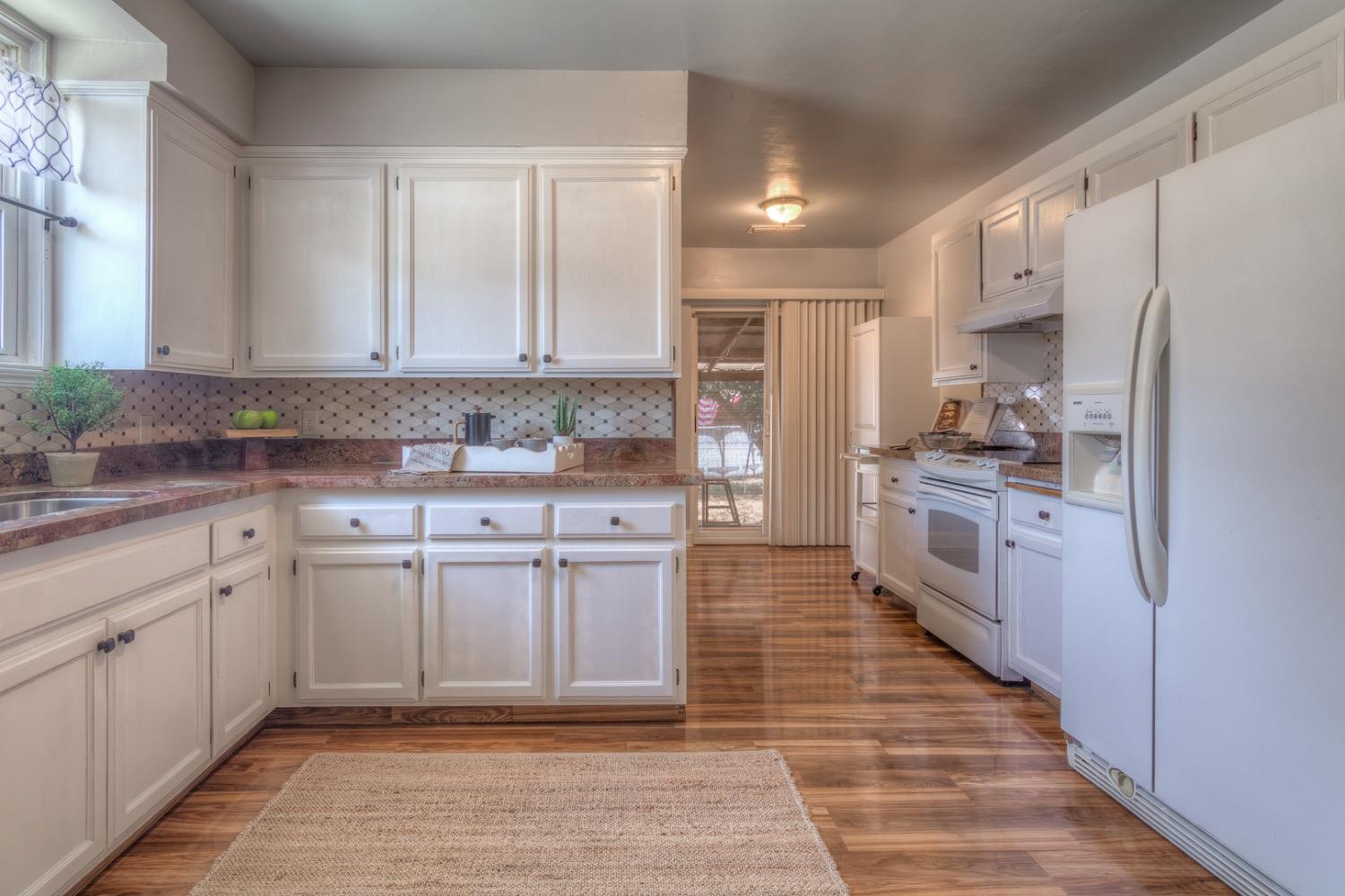 Detail Gallery Image 9 of 50 For 725 Fourth Street, Galt,  CA 95632 - 2 Beds | 2 Baths