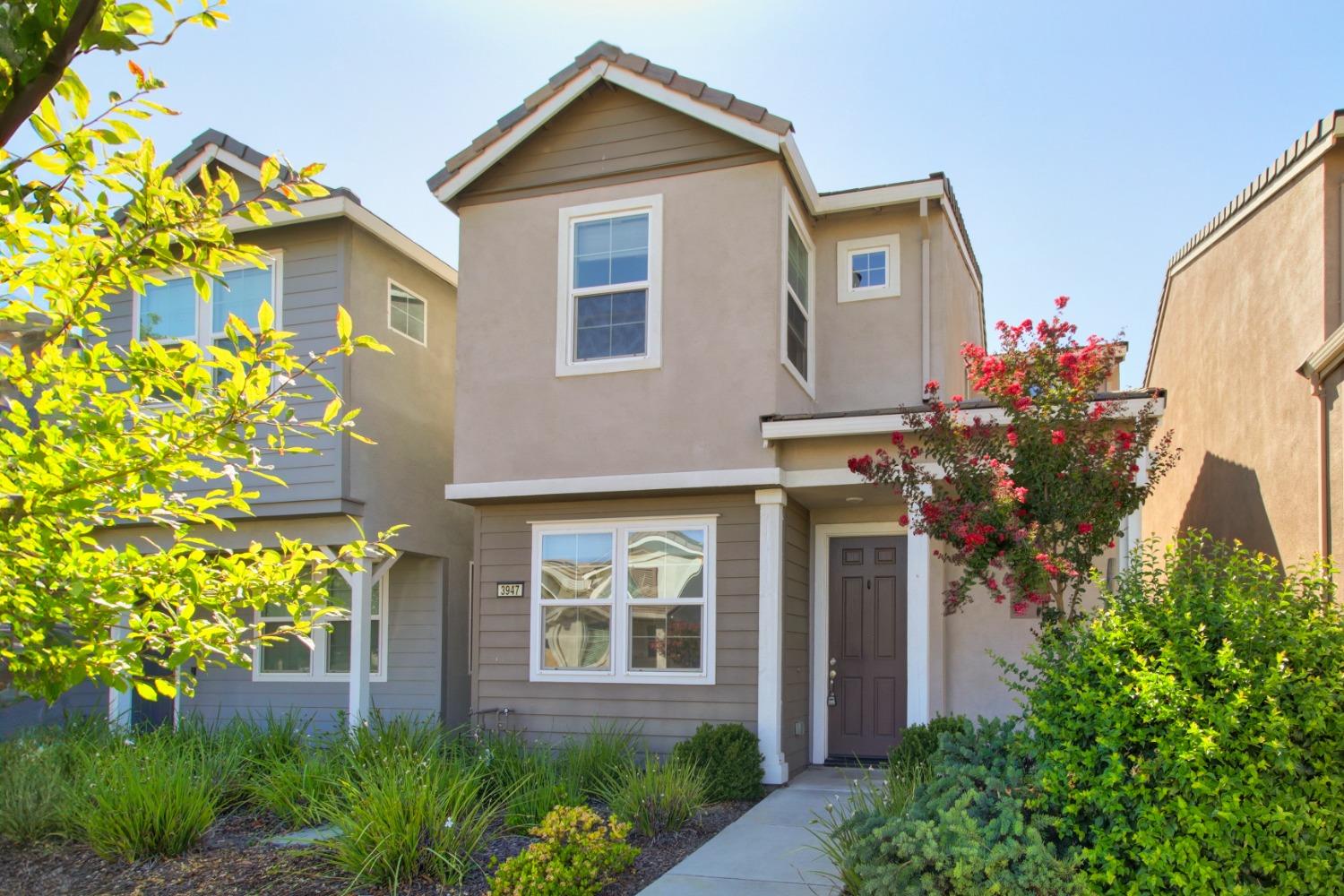 Detail Gallery Image 1 of 1 For 3947 Streamline, Sacramento,  CA 95834 - 3 Beds | 2/1 Baths