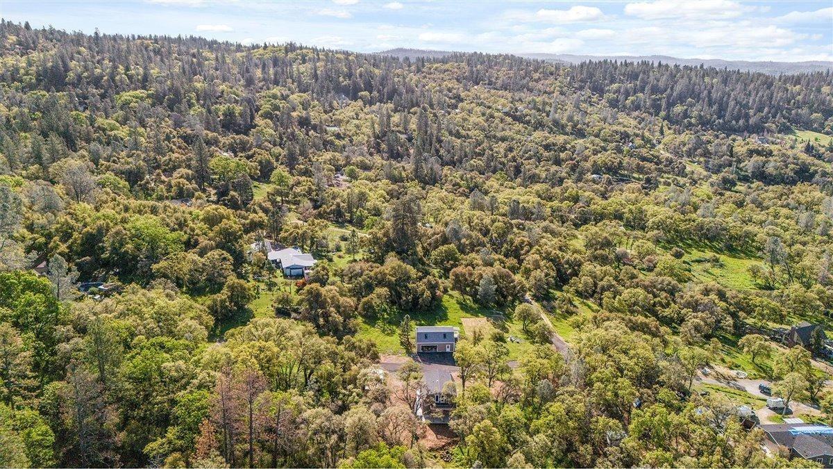 Little Deer Drive, Grass Valley, California image 19