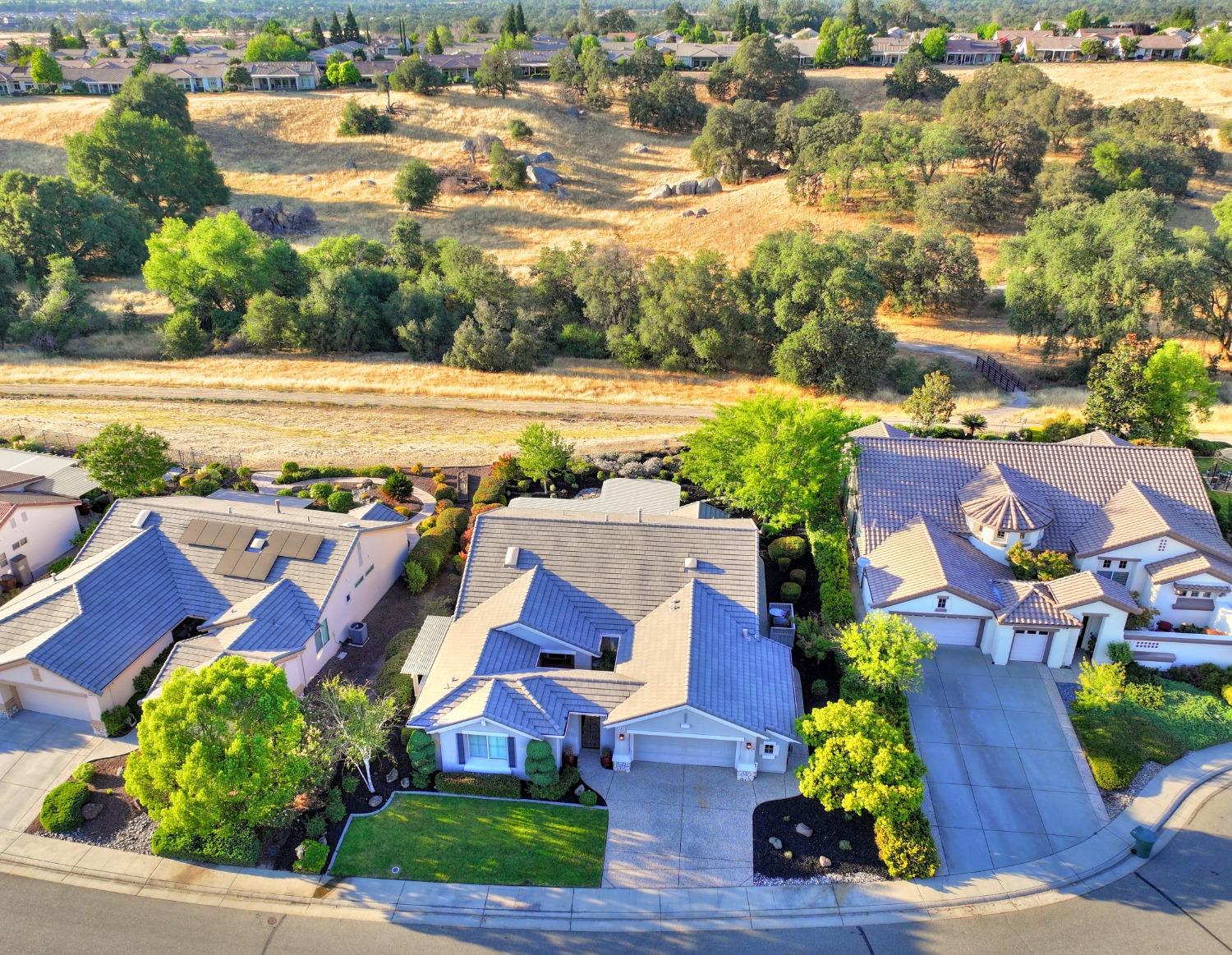 Detail Gallery Image 3 of 79 For 2460 Monument Ct, Lincoln,  CA 95648 - 3 Beds | 3 Baths