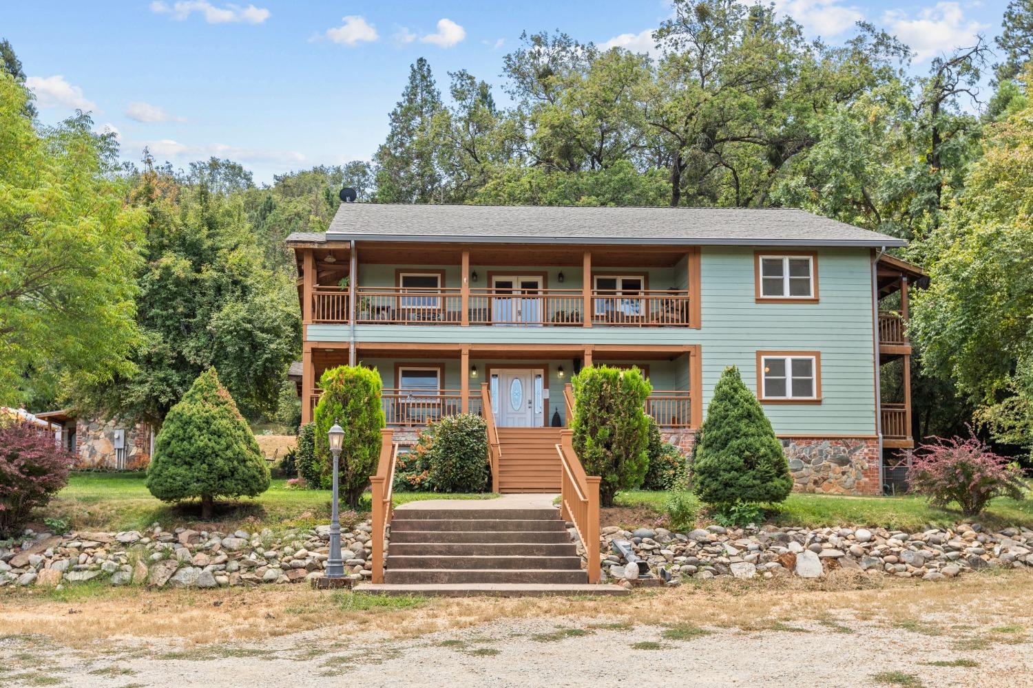 Detail Gallery Image 2 of 76 For 27949 Cherokee St, Nevada City,  CA 95959 - 8 Beds | 8/1 Baths