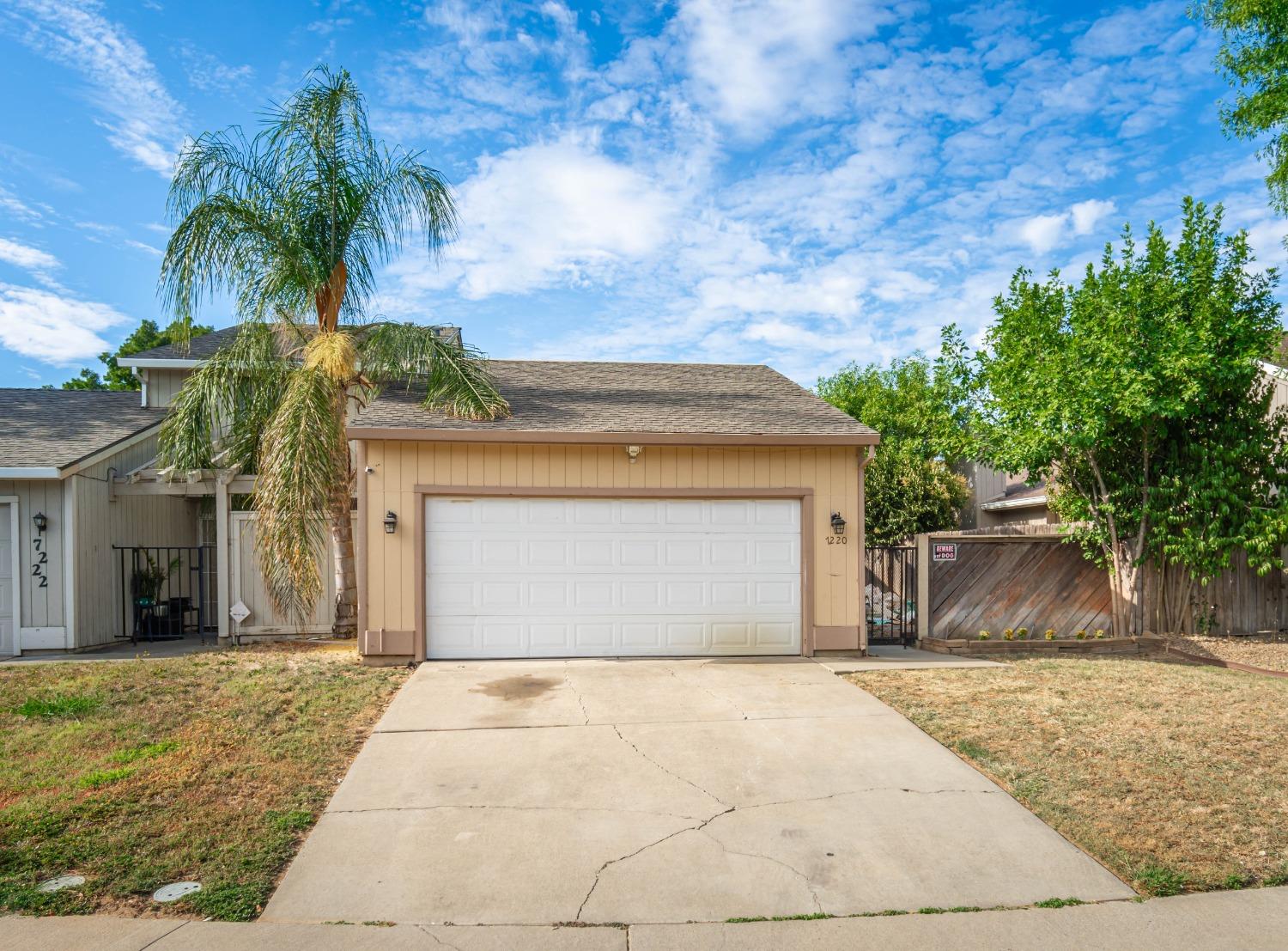 Detail Gallery Image 1 of 1 For 7220 Willowriver Ct, Sacramento,  CA 95828 - 2 Beds | 2 Baths