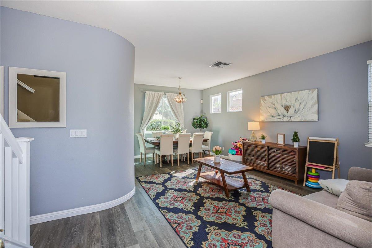 Detail Gallery Image 8 of 48 For 2922 Rugby Ct, Tracy,  CA 95377 - 3 Beds | 2/1 Baths