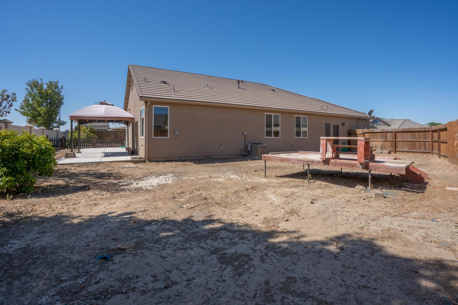 Chert Court, Los Banos, California image 29
