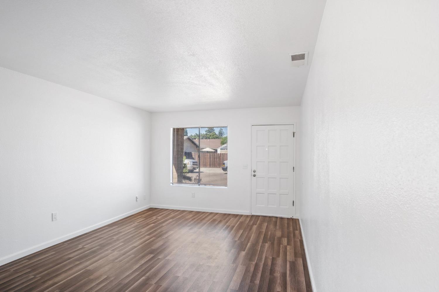 Detail Gallery Image 12 of 38 For 1394 Pajaro Ave #20,  Manteca,  CA 95336 - 2 Beds | 2 Baths