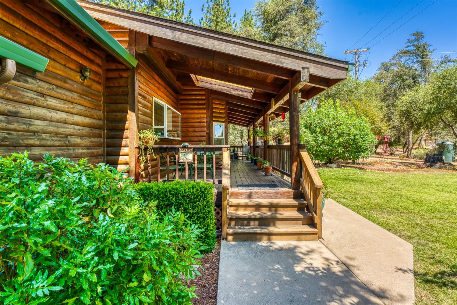 Detail Gallery Image 4 of 56 For 2652 Leaning Tree Rd, Placerville,  CA 95667 - 3 Beds | 2/1 Baths