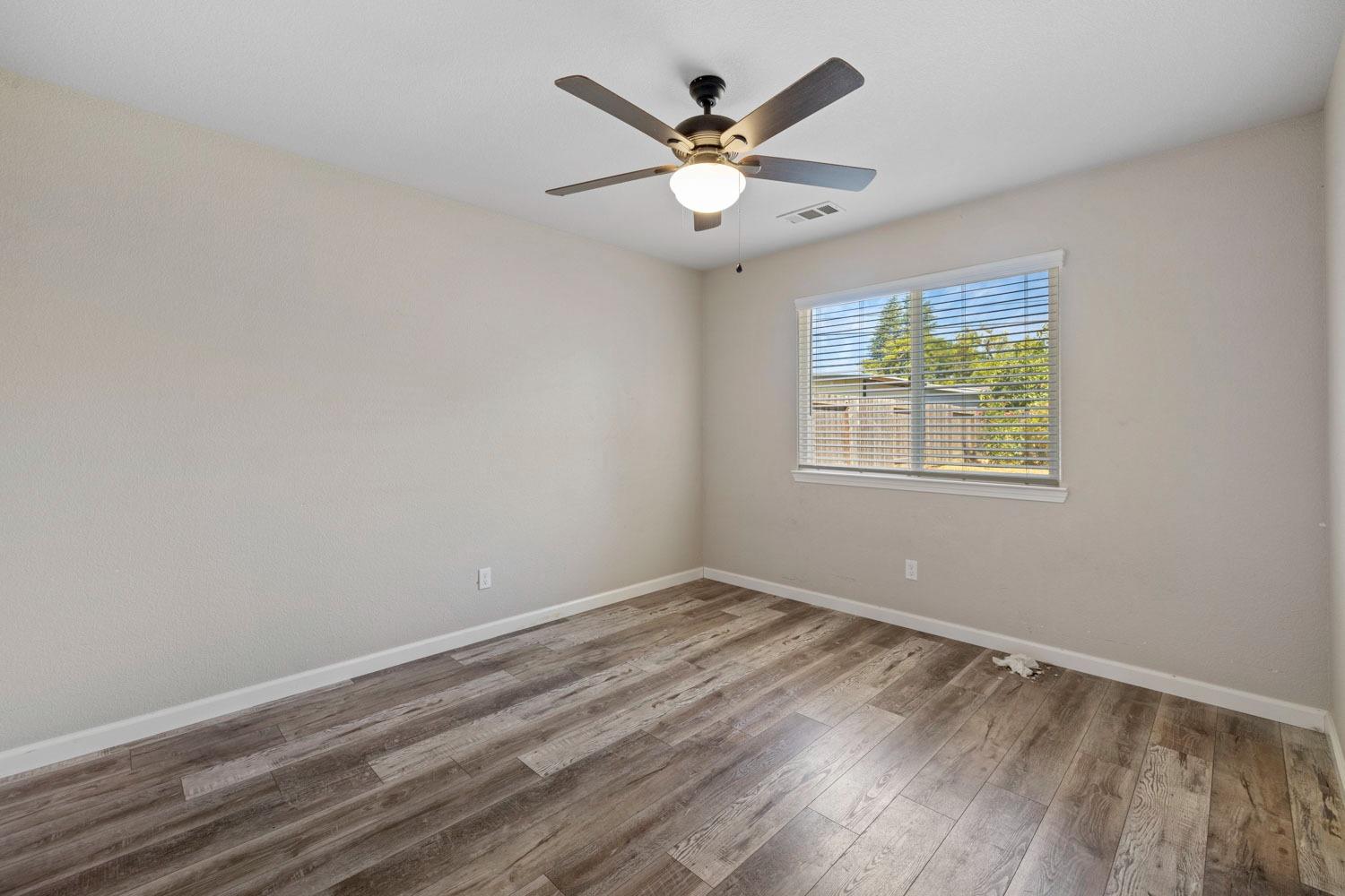 Detail Gallery Image 14 of 23 For 1843 Porter Way, Stockton,  CA 95207 - 3 Beds | 1 Baths