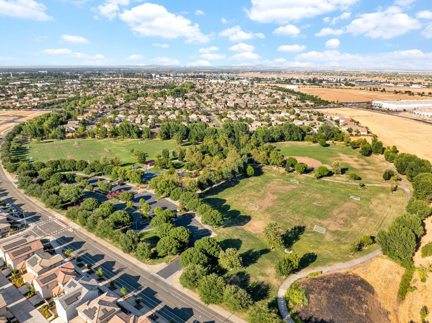 Portico Circle, Rancho Cordova, California image 37