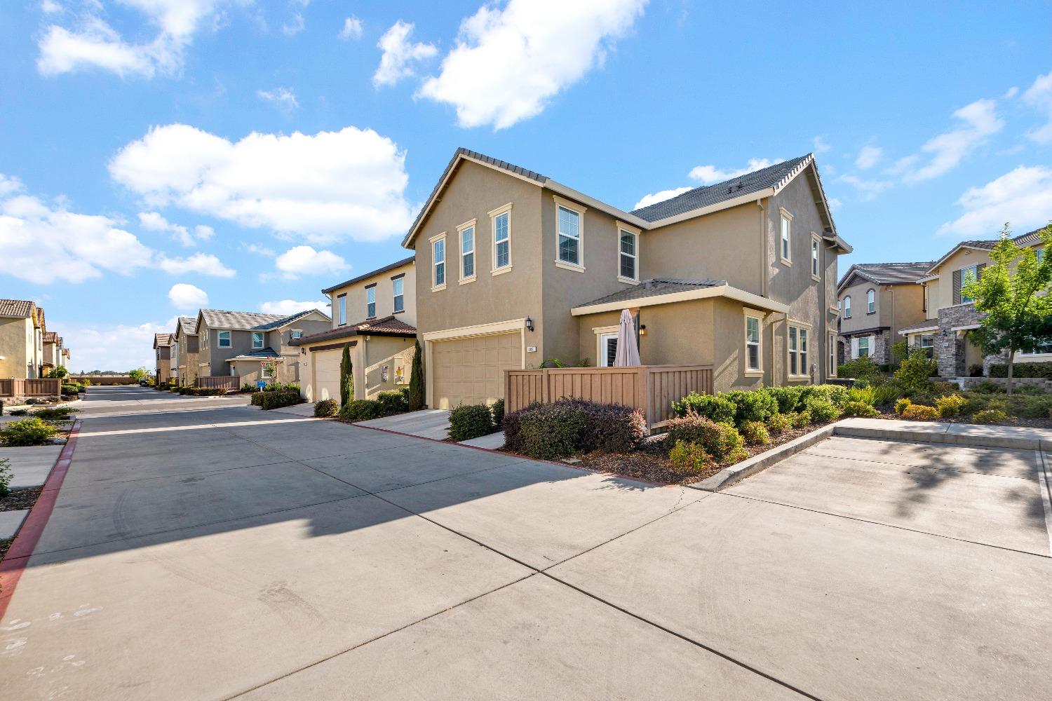 Portico Circle, Rancho Cordova, California image 33