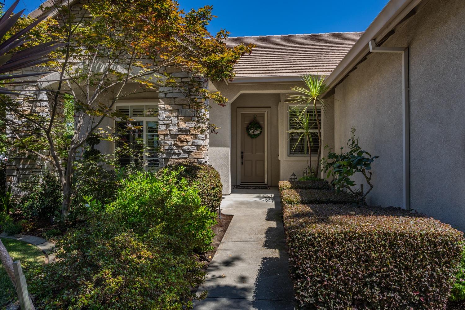 Detail Gallery Image 3 of 52 For 4324 Alsace Ln, Modesto,  CA 95356 - 4 Beds | 2 Baths