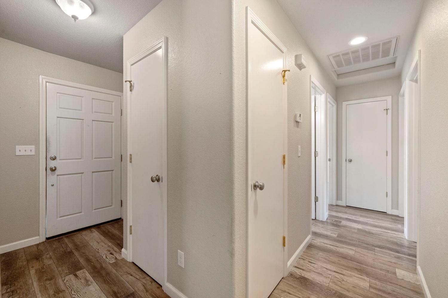 Detail Gallery Image 12 of 23 For 1843 Porter Way, Stockton,  CA 95207 - 3 Beds | 1 Baths