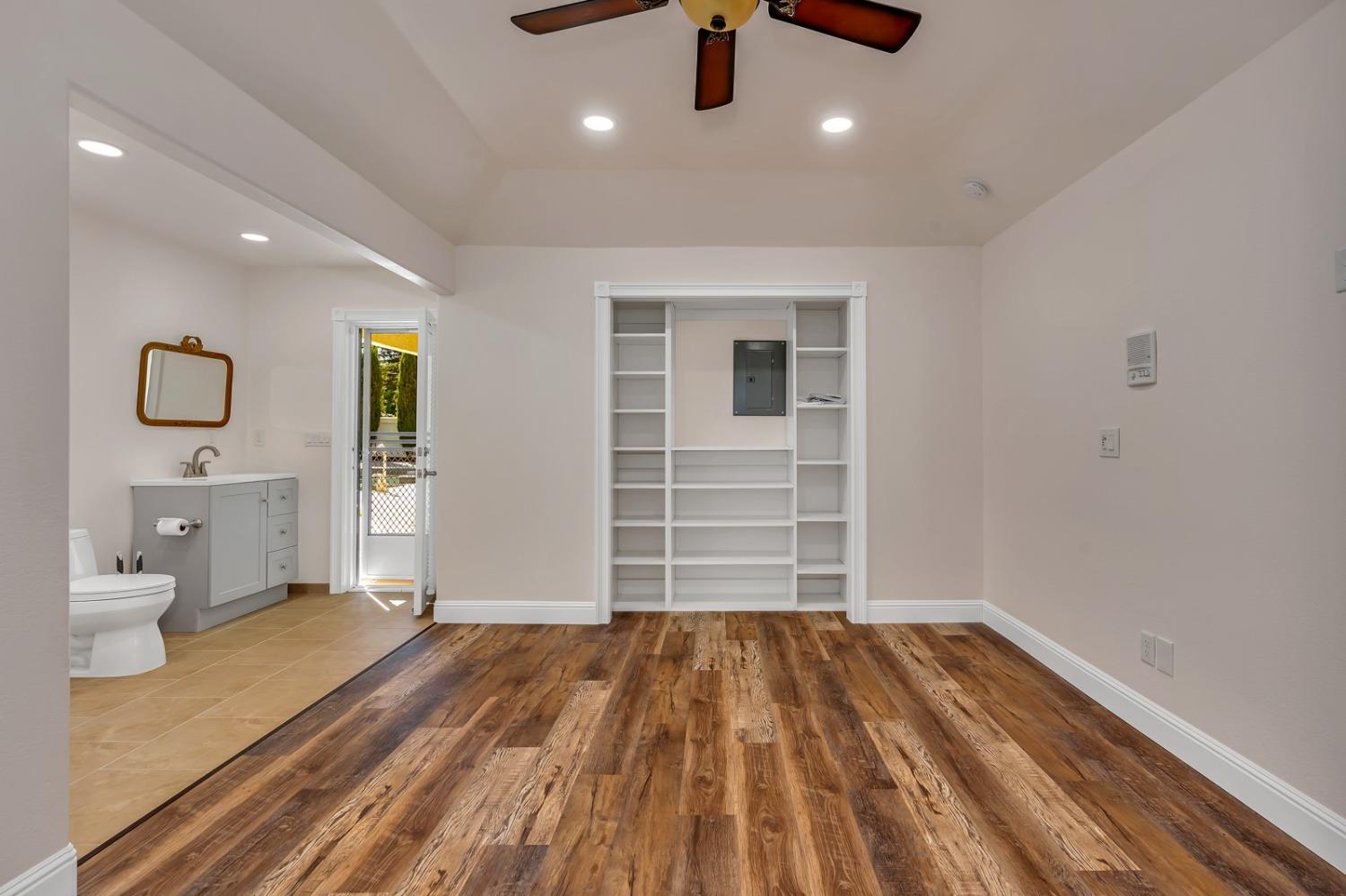 Crescent Drive, Los Banos, California image 38