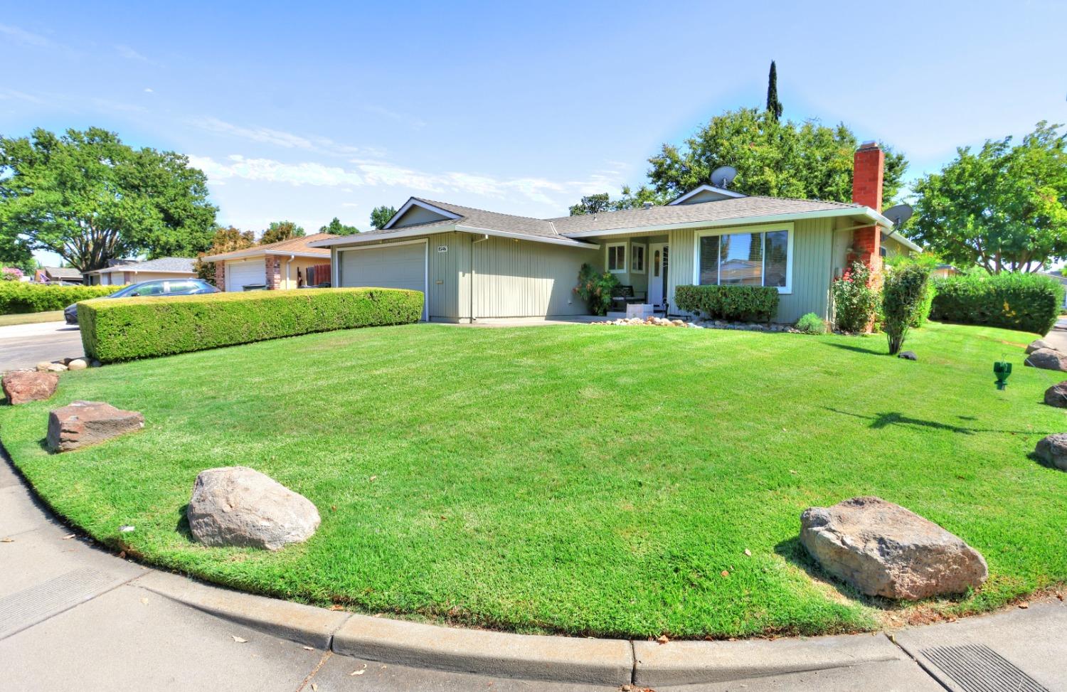 Detail Gallery Image 1 of 1 For 8546 Merribrook Dr, Sacramento,  CA 95826 - 3 Beds | 2 Baths