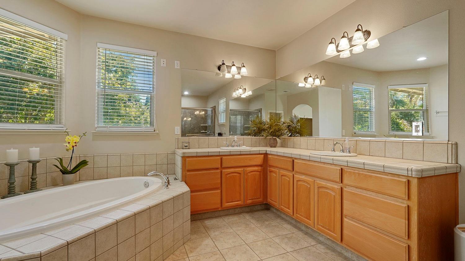 Detail Gallery Image 34 of 77 For 26572 Atepa Ln, Thornton,  CA 95686 - 5 Beds | 3/1 Baths