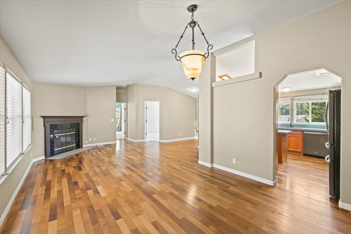 Detail Gallery Image 11 of 51 For 17603 Candlewood Ct, Penn Valley,  CA 95946 - 4 Beds | 2 Baths