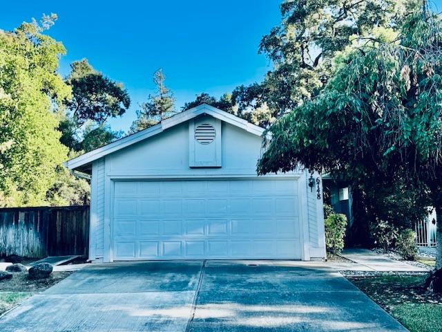 Detail Gallery Image 1 of 1 For 6748 Koster Way, Elk Grove,  CA 95758 - 3 Beds | 2 Baths