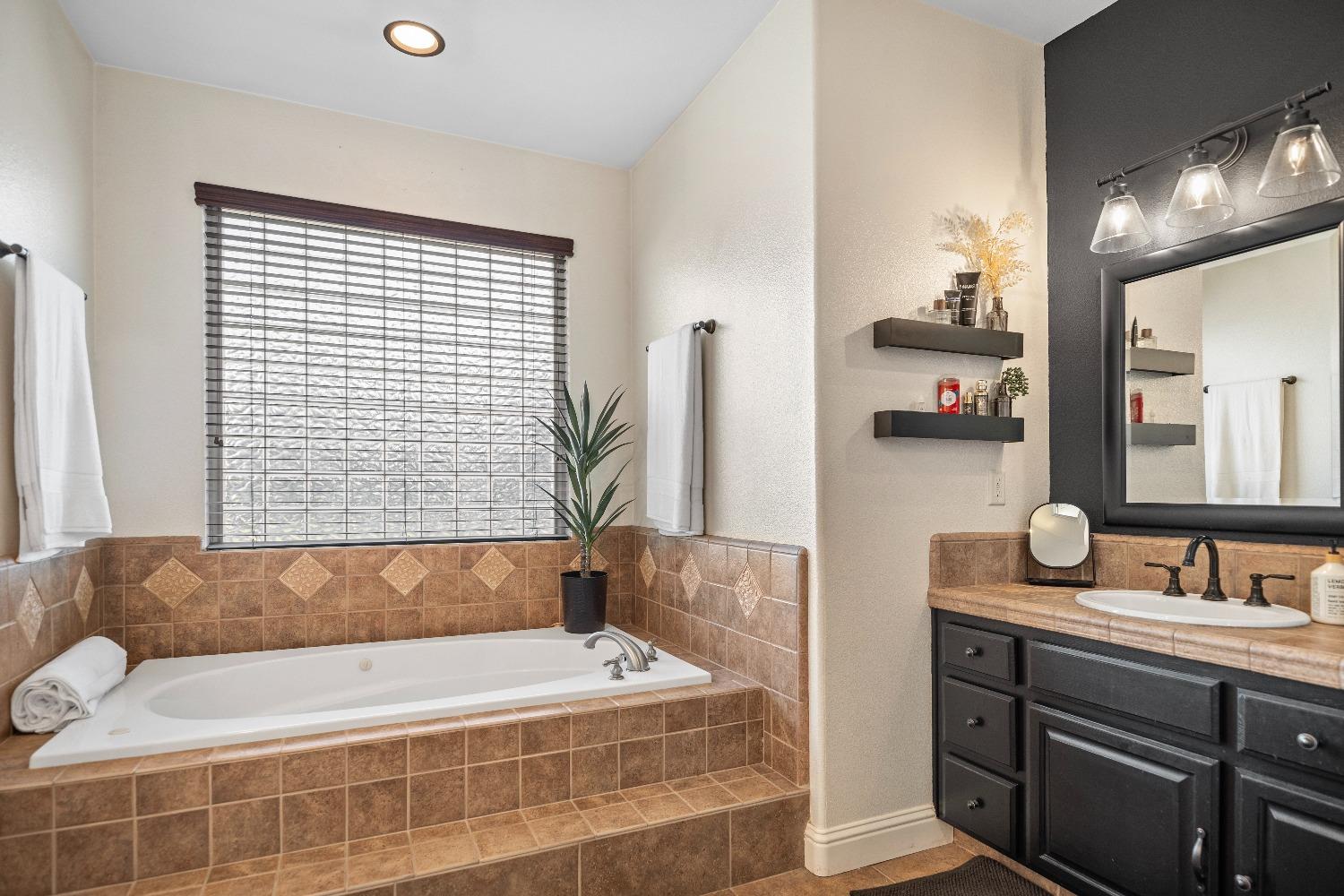 Detail Gallery Image 43 of 55 For 10224 Atlas Ct, Oakdale,  CA 95361 - 3 Beds | 2 Baths