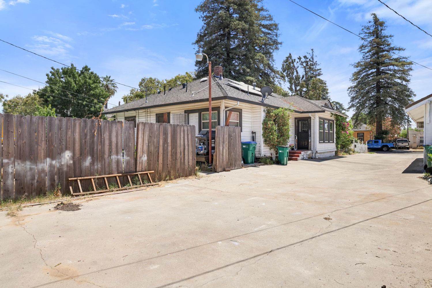 Detail Gallery Image 35 of 39 For 437 E Walnut, Lodi,  CA 95240 - 3 Beds | 2 Baths