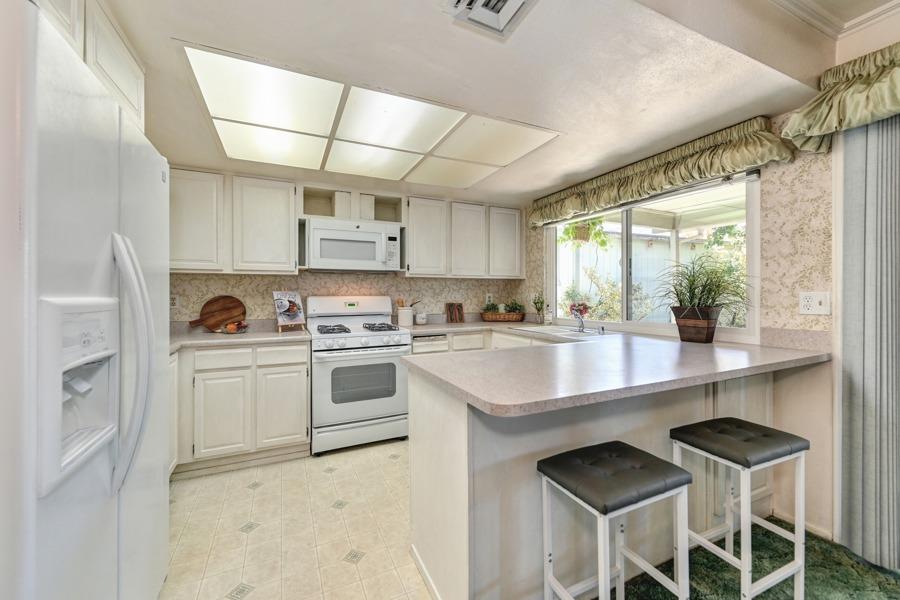 Trajan Drive, Orangevale, California image 9