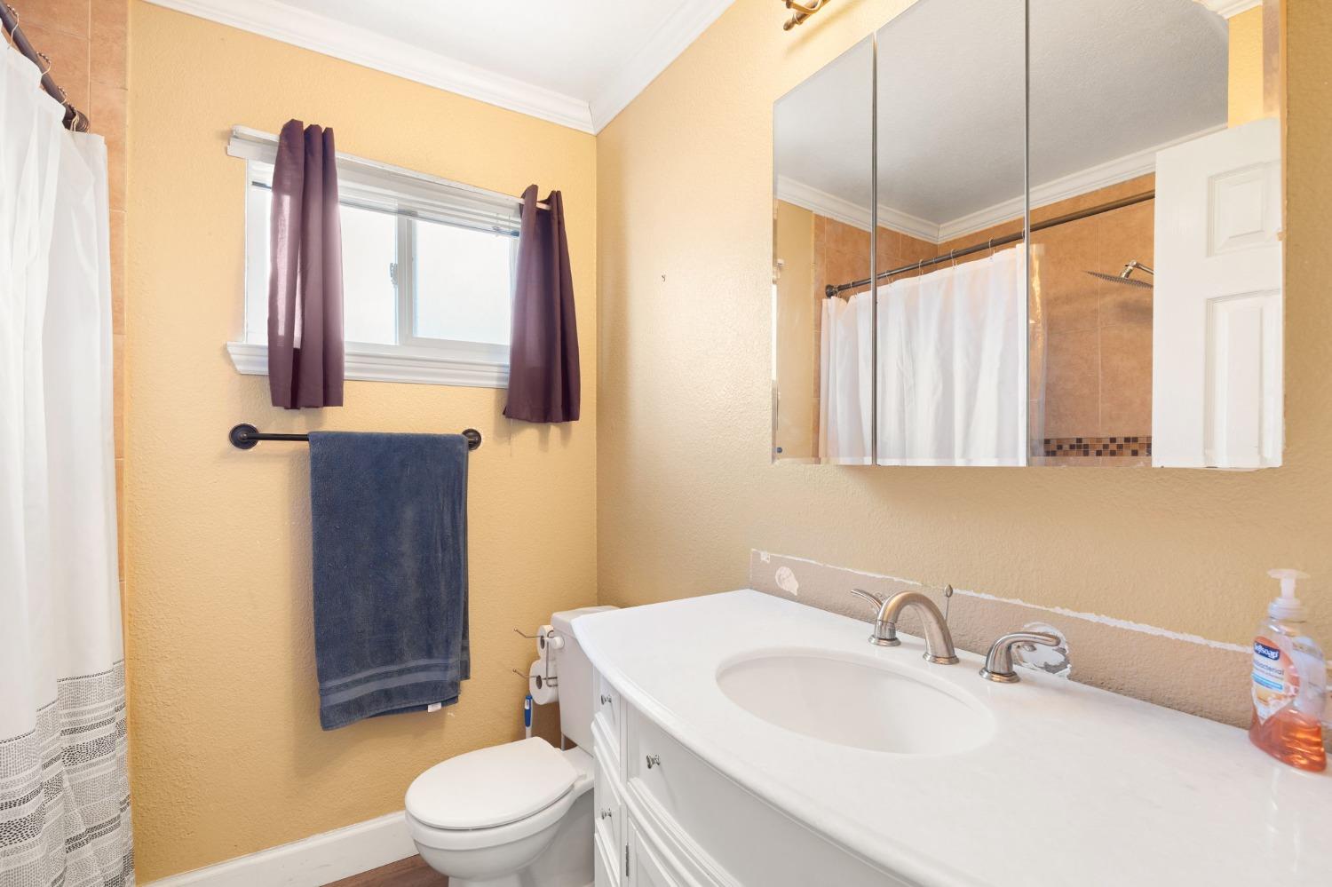 Detail Gallery Image 17 of 34 For 2270 Craig Ave, Sacramento,  CA 95832 - 3 Beds | 2 Baths